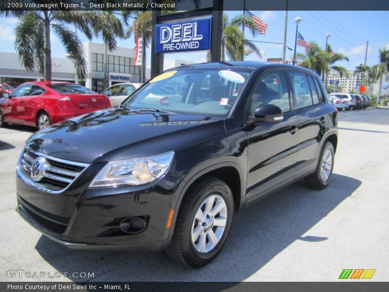 Deep Black Metallic / Charcoal 2009 Volkswagen Tiguan S