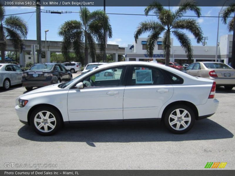 Ice White / Dark Beige/Quartz 2006 Volvo S40 2.4i