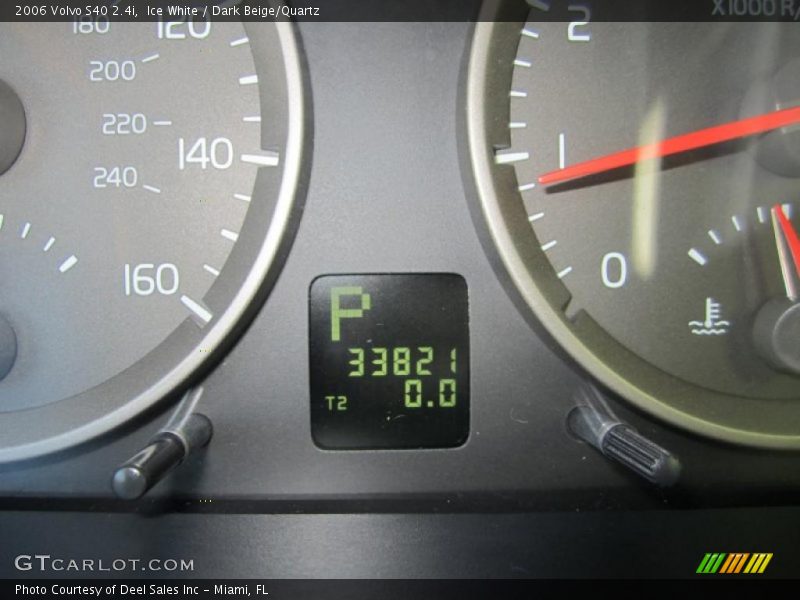 Ice White / Dark Beige/Quartz 2006 Volvo S40 2.4i