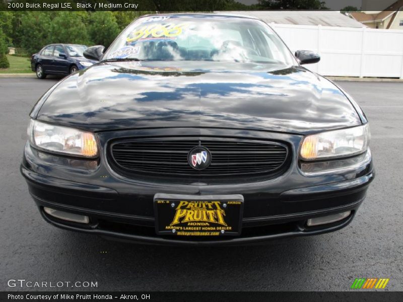 Black / Medium Gray 2000 Buick Regal LSE