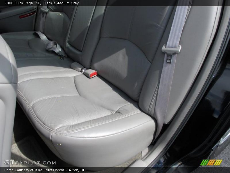 Black / Medium Gray 2000 Buick Regal LSE