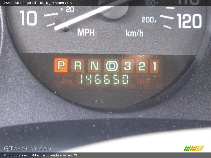 Black / Medium Gray 2000 Buick Regal LSE