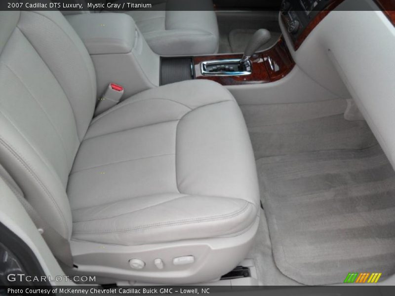 Mystic Gray / Titanium 2007 Cadillac DTS Luxury