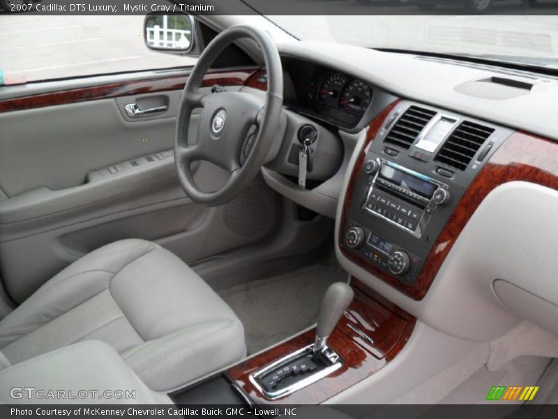 Mystic Gray / Titanium 2007 Cadillac DTS Luxury