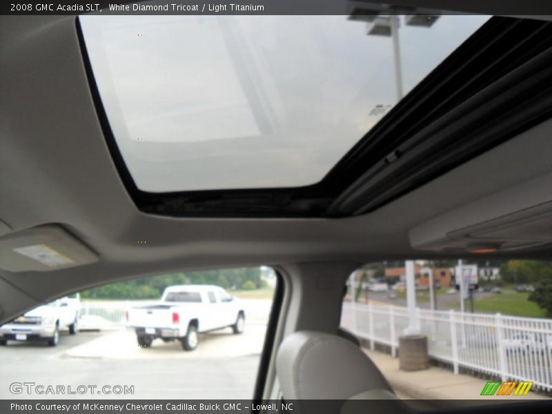White Diamond Tricoat / Light Titanium 2008 GMC Acadia SLT