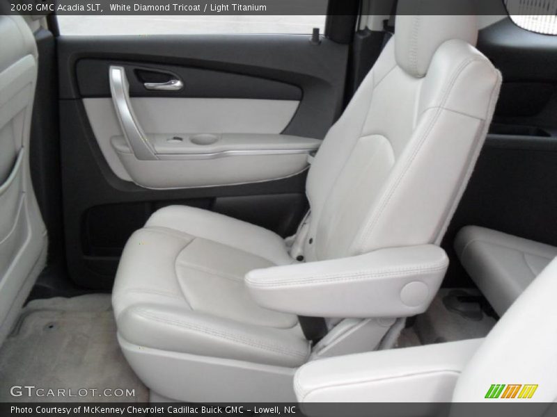 White Diamond Tricoat / Light Titanium 2008 GMC Acadia SLT
