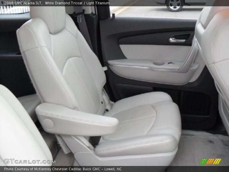 White Diamond Tricoat / Light Titanium 2008 GMC Acadia SLT