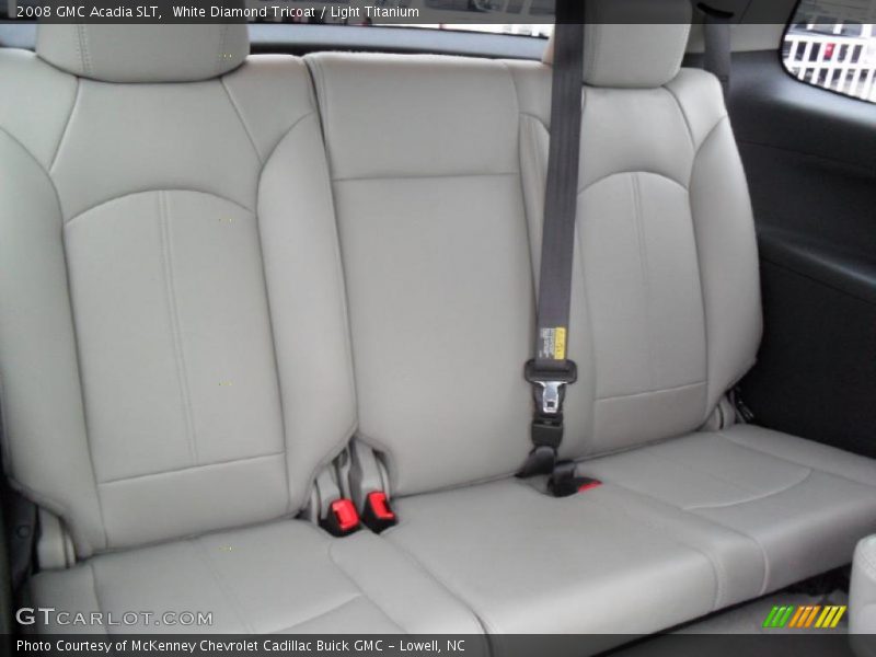 White Diamond Tricoat / Light Titanium 2008 GMC Acadia SLT