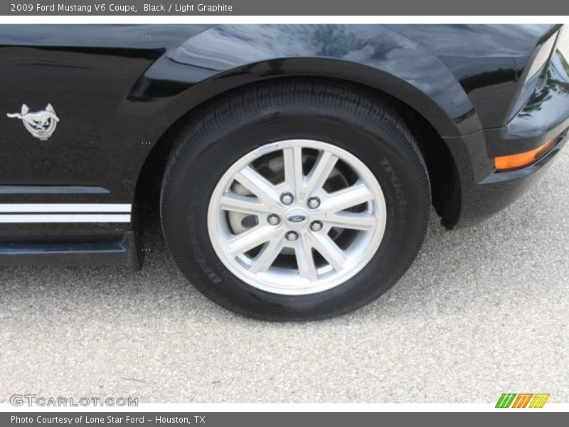 Black / Light Graphite 2009 Ford Mustang V6 Coupe
