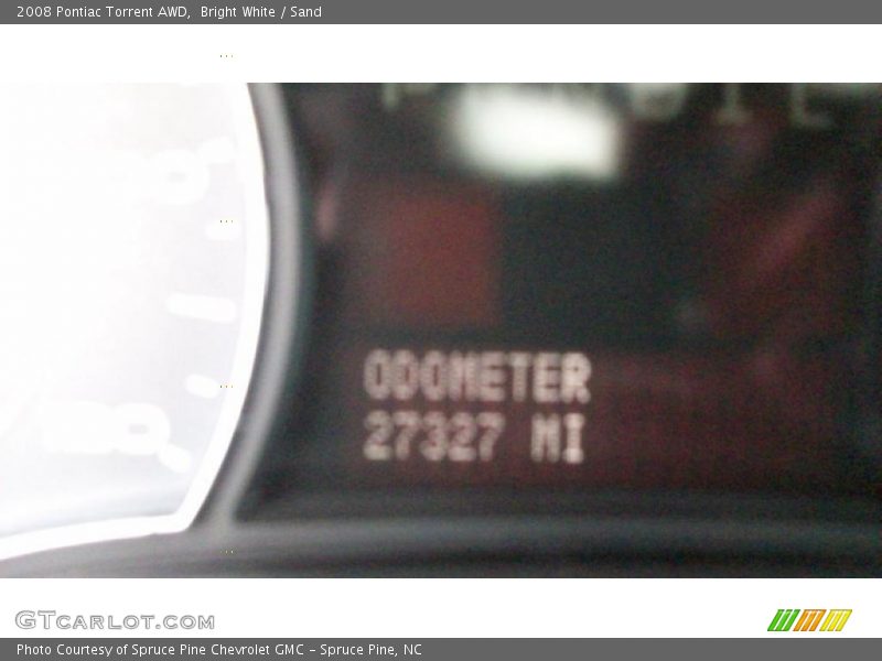 Bright White / Sand 2008 Pontiac Torrent AWD