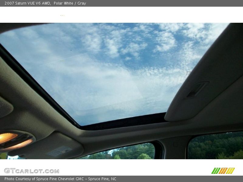 Polar White / Gray 2007 Saturn VUE V6 AWD