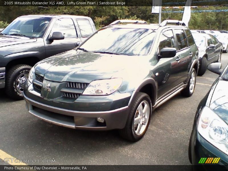 Lofty Green Pearl / Sandblast Beige 2005 Mitsubishi Outlander XLS AWD