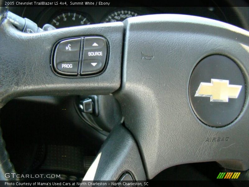 Summit White / Ebony 2005 Chevrolet TrailBlazer LS 4x4