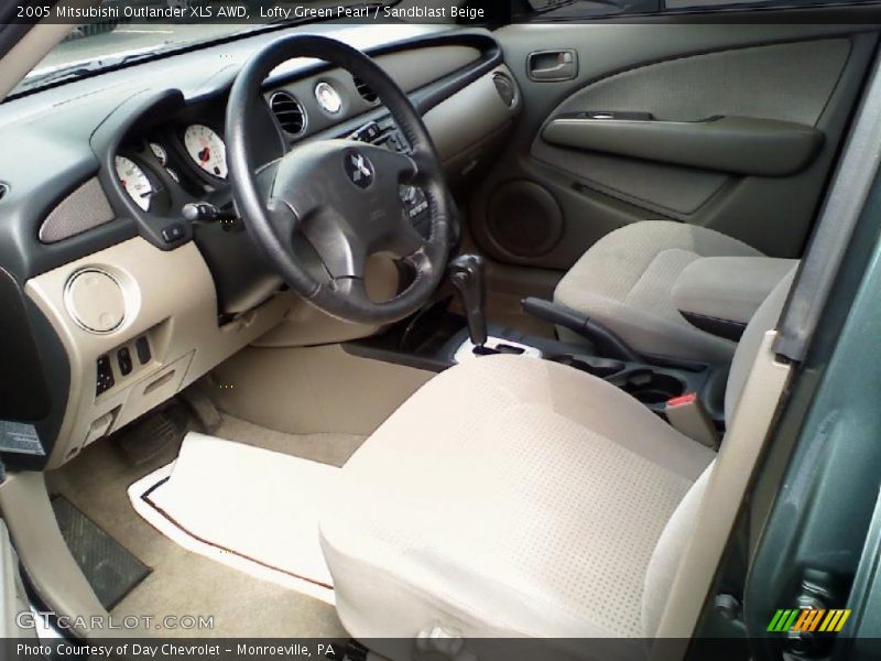 Lofty Green Pearl / Sandblast Beige 2005 Mitsubishi Outlander XLS AWD