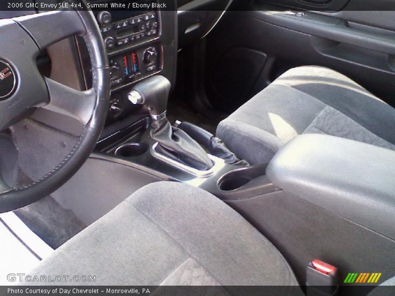 Summit White / Ebony Black 2006 GMC Envoy SLE 4x4