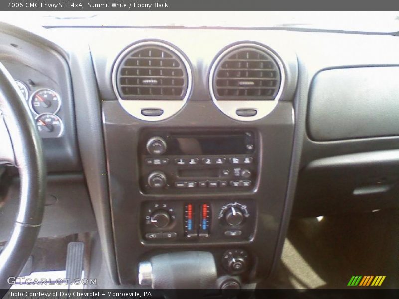 Summit White / Ebony Black 2006 GMC Envoy SLE 4x4