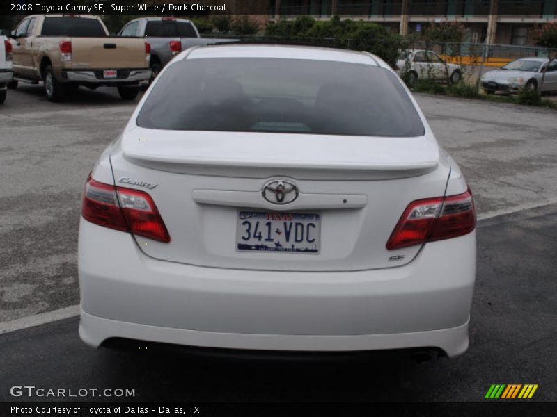 Super White / Dark Charcoal 2008 Toyota Camry SE