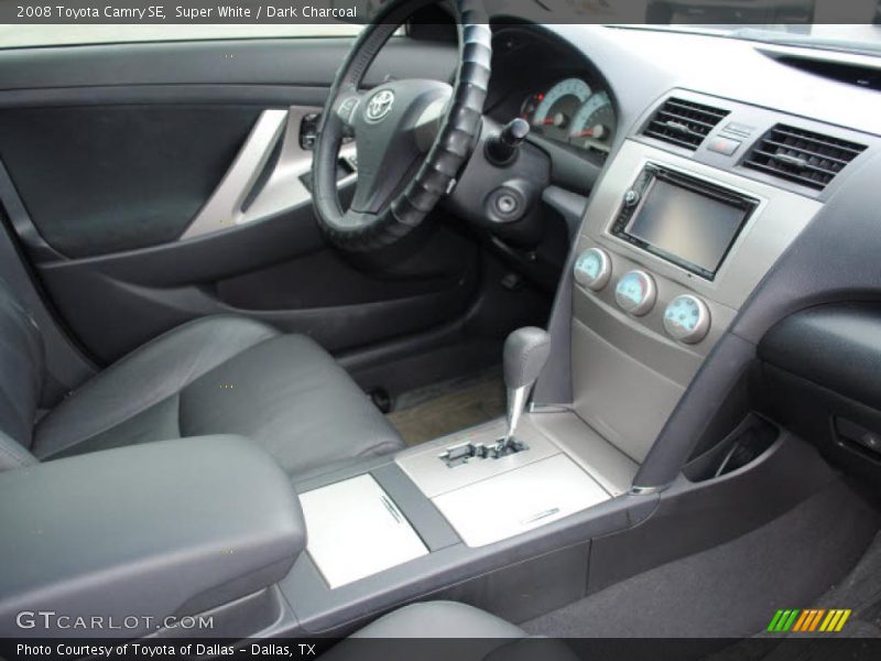 Super White / Dark Charcoal 2008 Toyota Camry SE