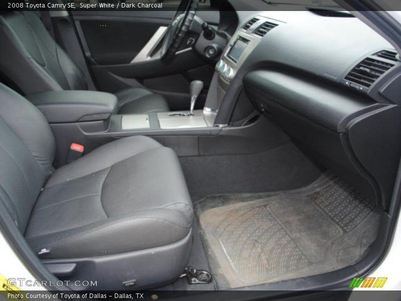Super White / Dark Charcoal 2008 Toyota Camry SE
