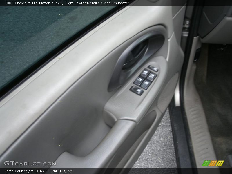 Light Pewter Metallic / Medium Pewter 2003 Chevrolet TrailBlazer LS 4x4