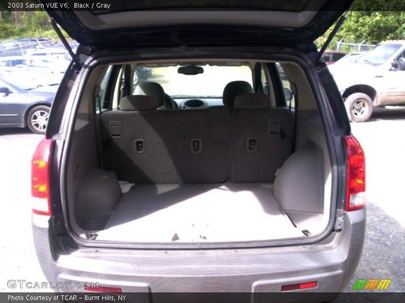 Black / Gray 2003 Saturn VUE V6