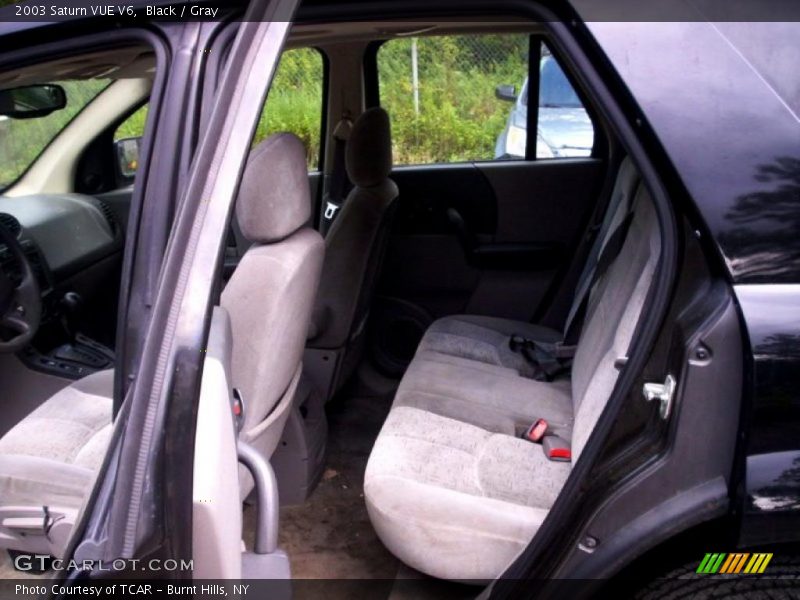 Black / Gray 2003 Saturn VUE V6