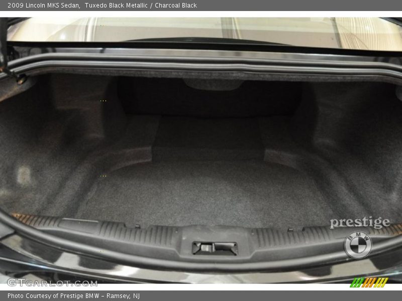 Tuxedo Black Metallic / Charcoal Black 2009 Lincoln MKS Sedan