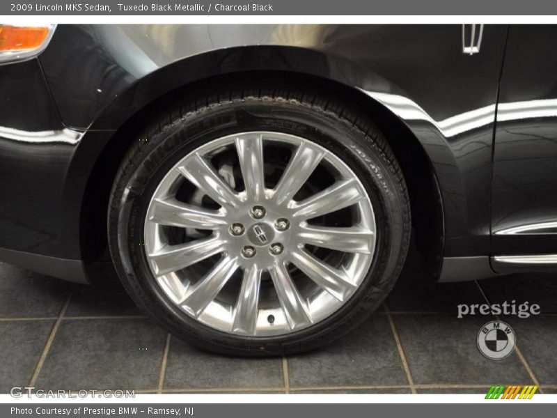 Tuxedo Black Metallic / Charcoal Black 2009 Lincoln MKS Sedan