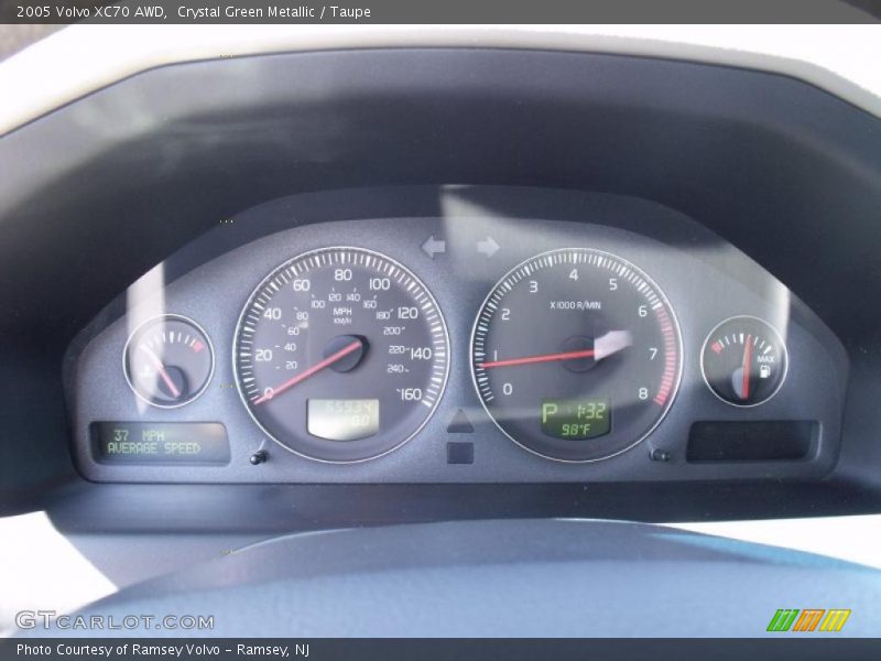 Crystal Green Metallic / Taupe 2005 Volvo XC70 AWD