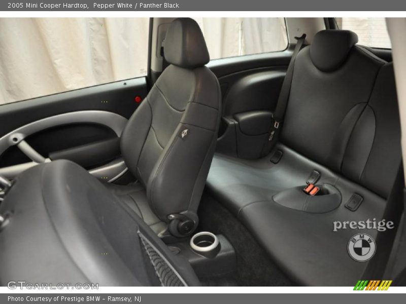 Pepper White / Panther Black 2005 Mini Cooper Hardtop