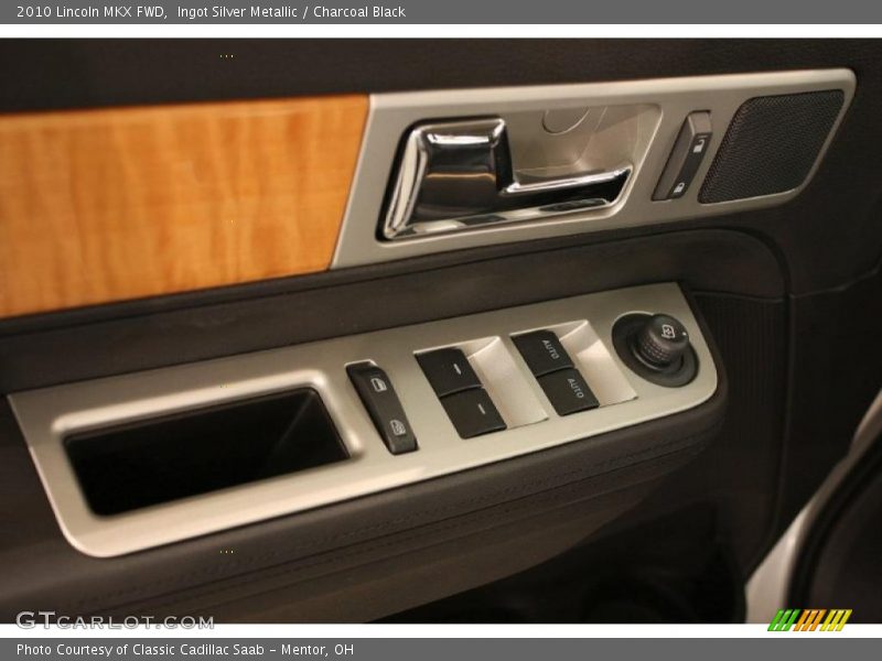 Ingot Silver Metallic / Charcoal Black 2010 Lincoln MKX FWD