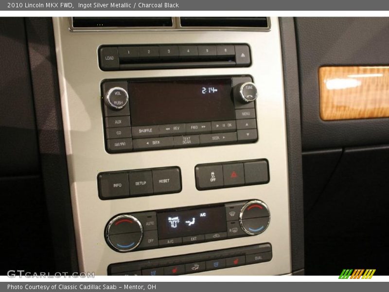 Ingot Silver Metallic / Charcoal Black 2010 Lincoln MKX FWD