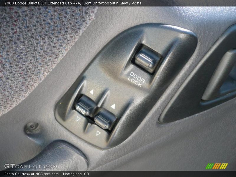 Light Driftwood Satin Glow / Agate 2000 Dodge Dakota SLT Extended Cab 4x4