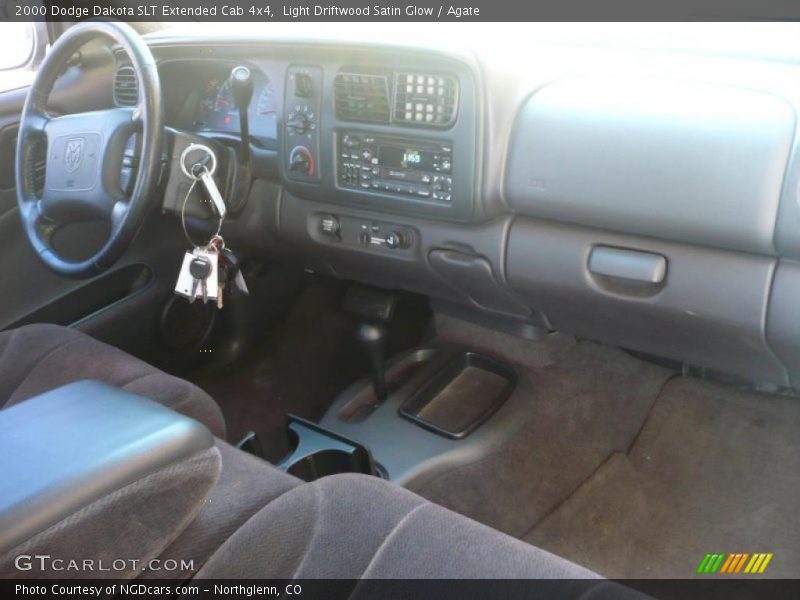 Light Driftwood Satin Glow / Agate 2000 Dodge Dakota SLT Extended Cab 4x4