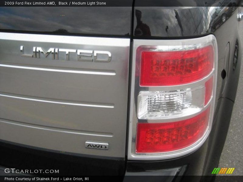 Black / Medium Light Stone 2009 Ford Flex Limited AWD