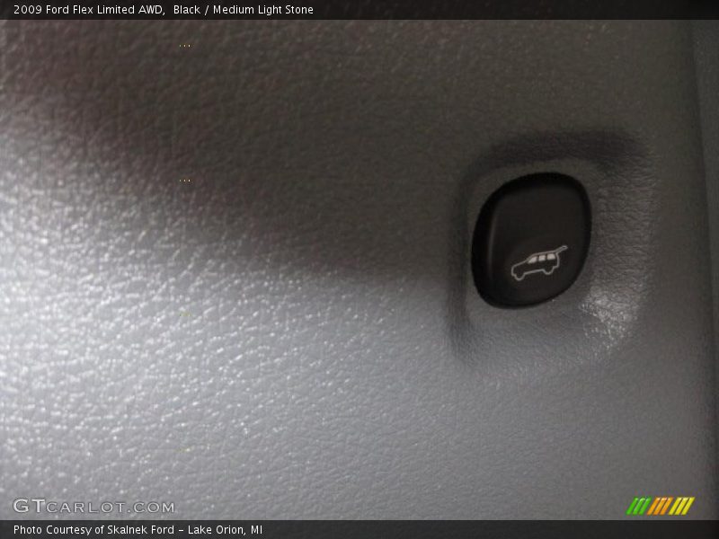 Black / Medium Light Stone 2009 Ford Flex Limited AWD