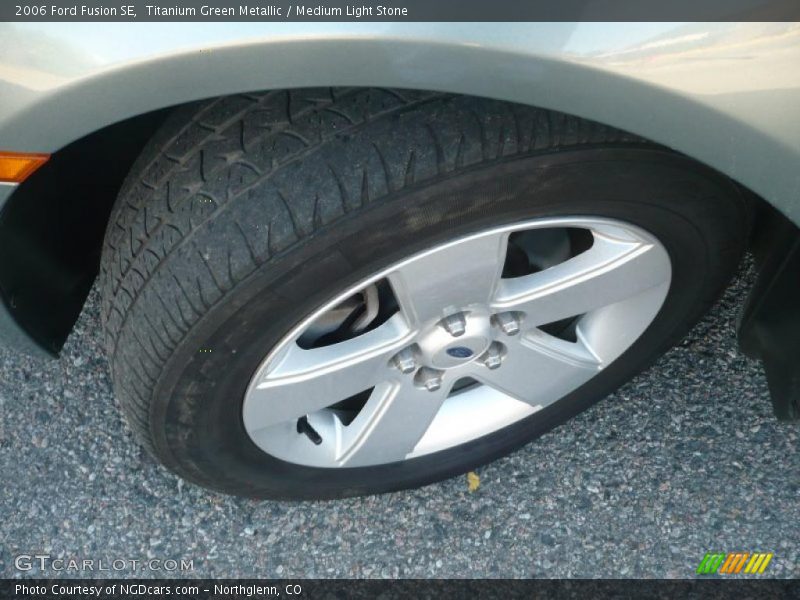 Titanium Green Metallic / Medium Light Stone 2006 Ford Fusion SE