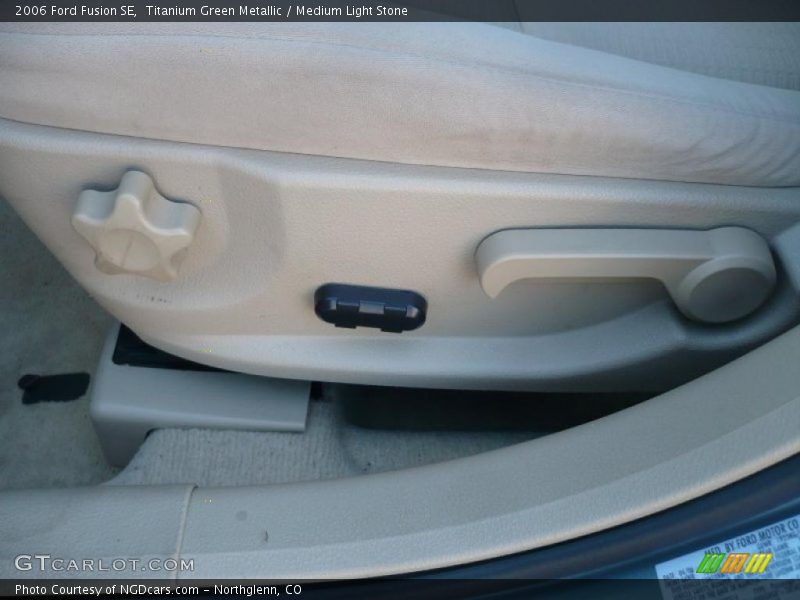 Titanium Green Metallic / Medium Light Stone 2006 Ford Fusion SE