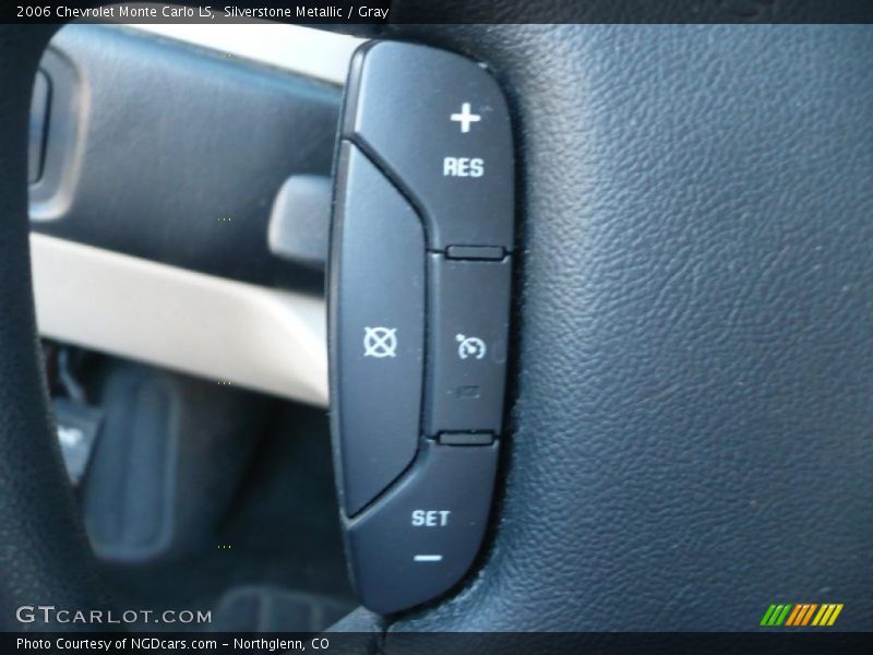 Silverstone Metallic / Gray 2006 Chevrolet Monte Carlo LS