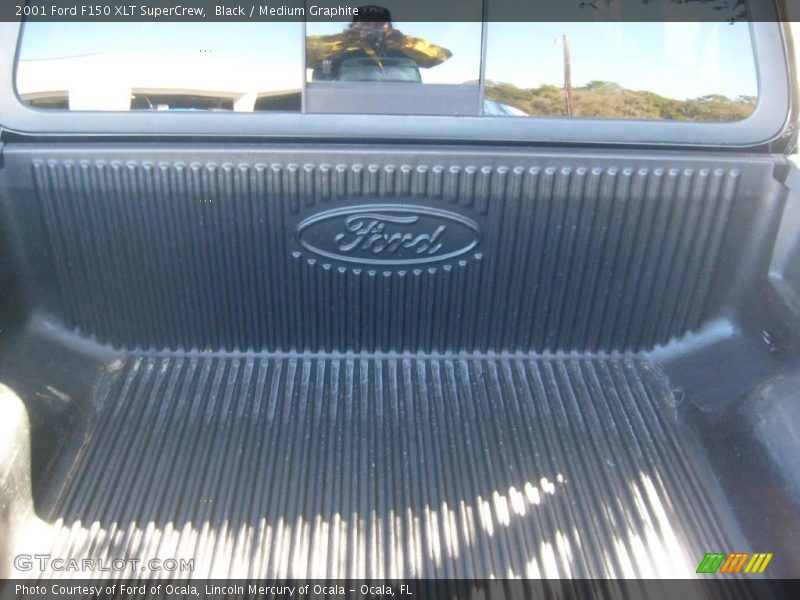 Black / Medium Graphite 2001 Ford F150 XLT SuperCrew