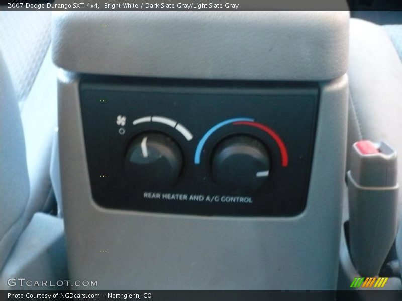 Bright White / Dark Slate Gray/Light Slate Gray 2007 Dodge Durango SXT 4x4