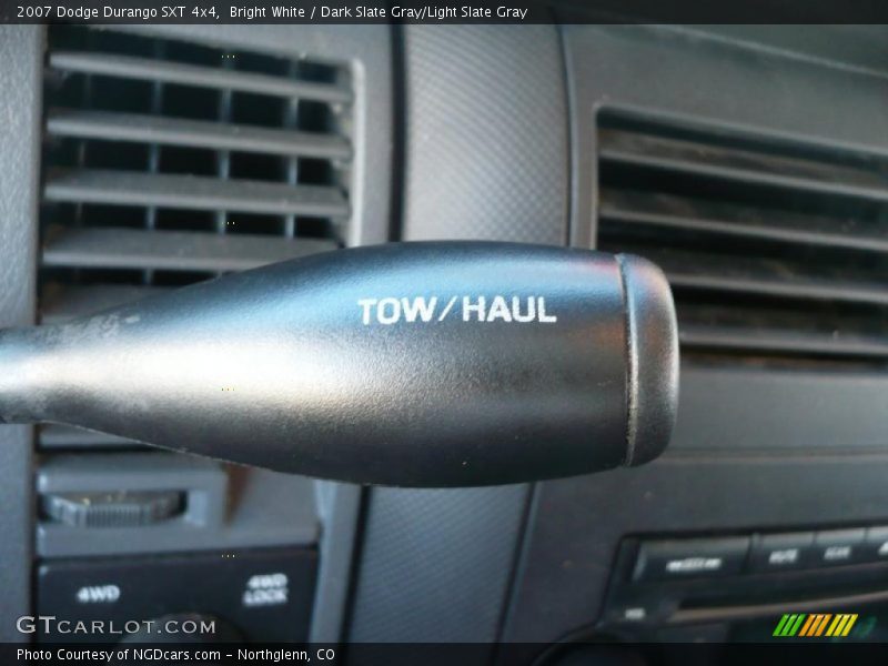 Bright White / Dark Slate Gray/Light Slate Gray 2007 Dodge Durango SXT 4x4