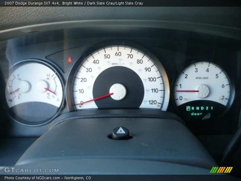 Bright White / Dark Slate Gray/Light Slate Gray 2007 Dodge Durango SXT 4x4