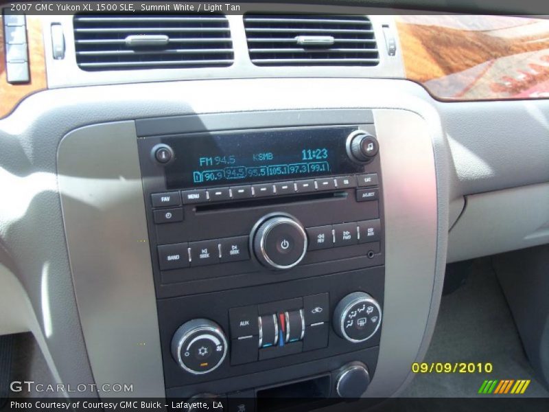 Summit White / Light Tan 2007 GMC Yukon XL 1500 SLE