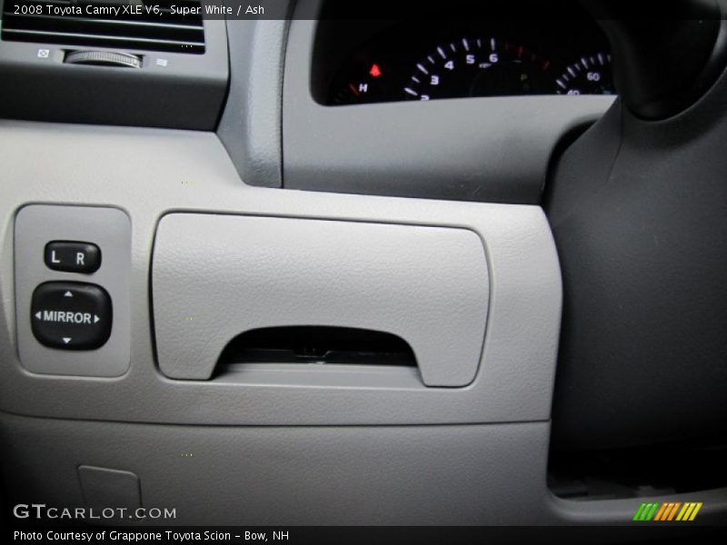 Super White / Ash 2008 Toyota Camry XLE V6