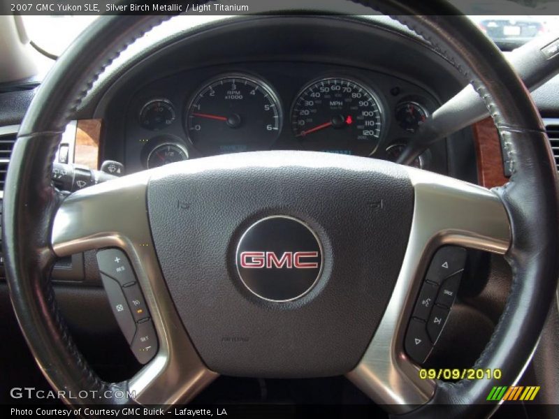 Silver Birch Metallic / Light Titanium 2007 GMC Yukon SLE