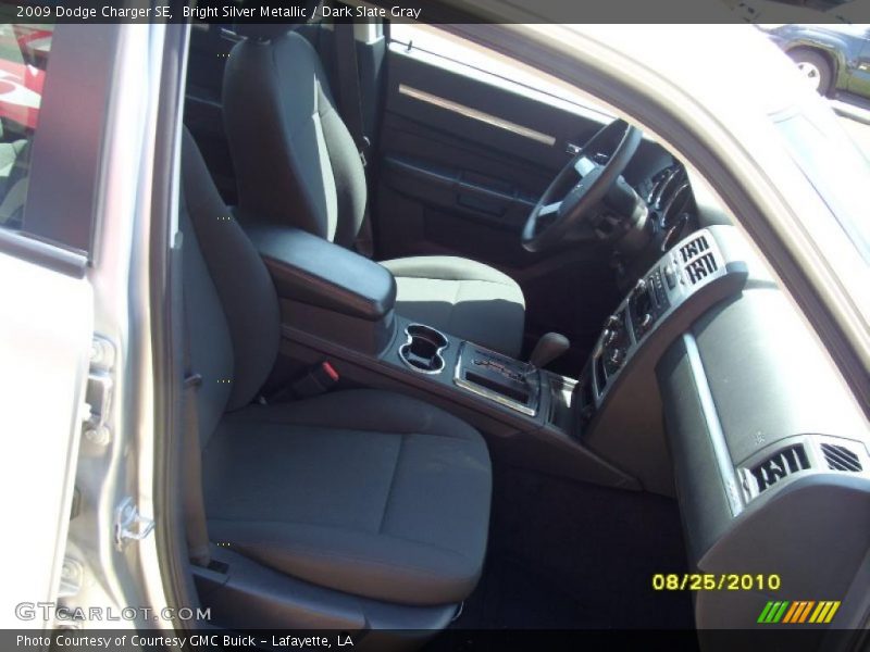 Bright Silver Metallic / Dark Slate Gray 2009 Dodge Charger SE