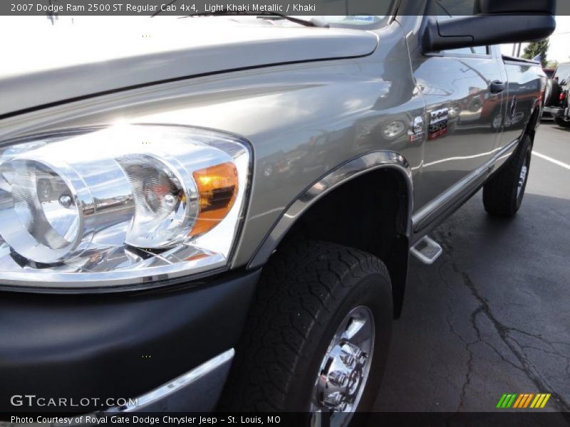 Light Khaki Metallic / Khaki 2007 Dodge Ram 2500 ST Regular Cab 4x4