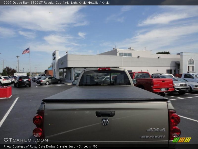 Light Khaki Metallic / Khaki 2007 Dodge Ram 2500 ST Regular Cab 4x4