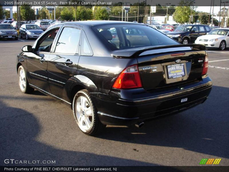 Pitch Black / Charcoal/Charcoal 2005 Ford Focus ZX4 ST Sedan
